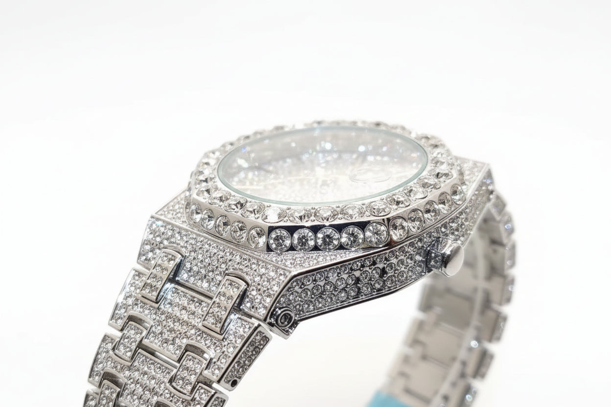 👑 Emo Royal Diamond Watch 💎